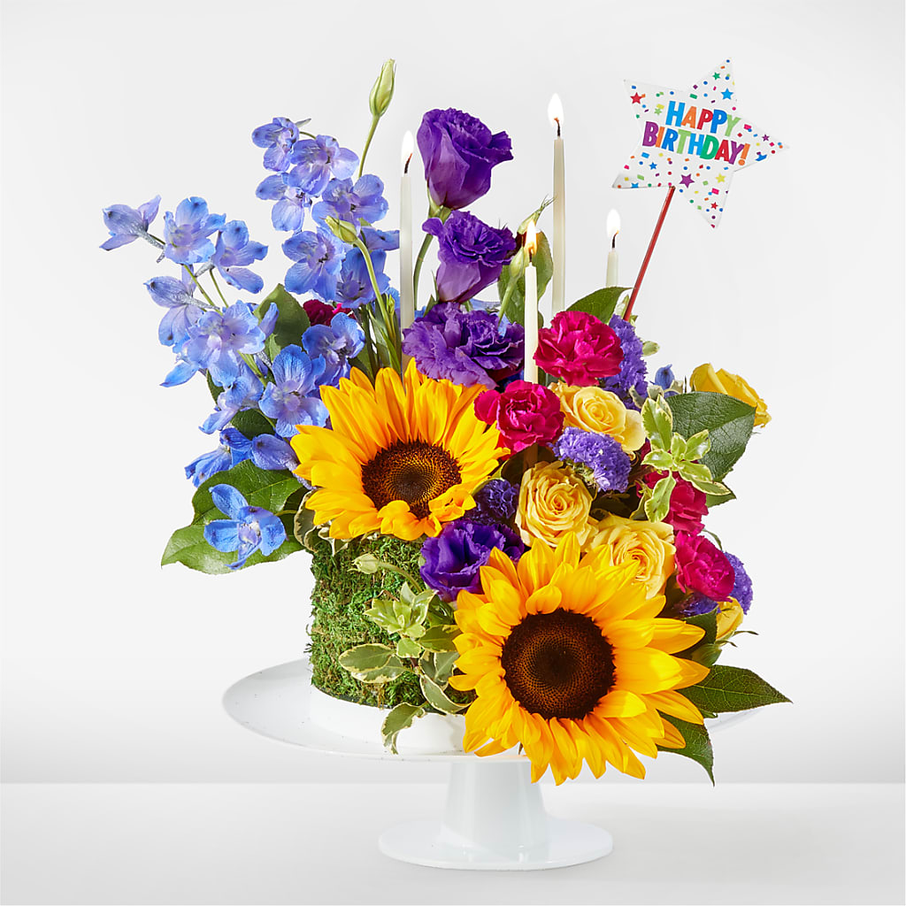Star of the Day Floral Cake – Flowers By Josie, Grayling MI
