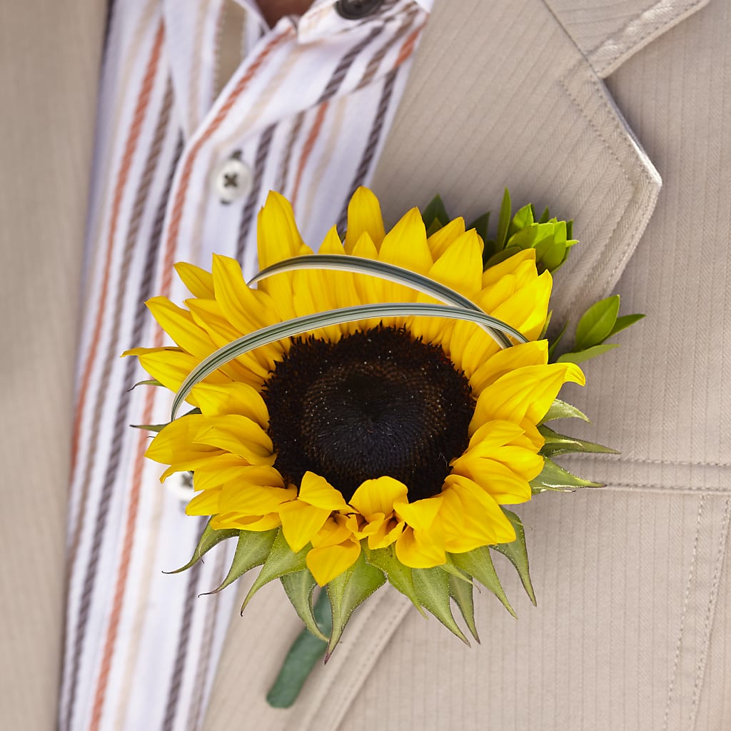 Free Spirit Boutonniere – Flowers By Josie, Grayling MI
