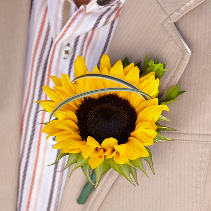Free Spirit Boutonniere –  Flowers By Josie, Grayling MI